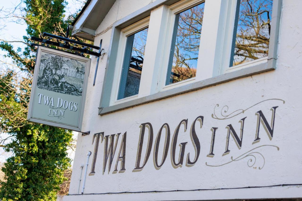 Twa Dogs Inn Keswick  Exteriör bild