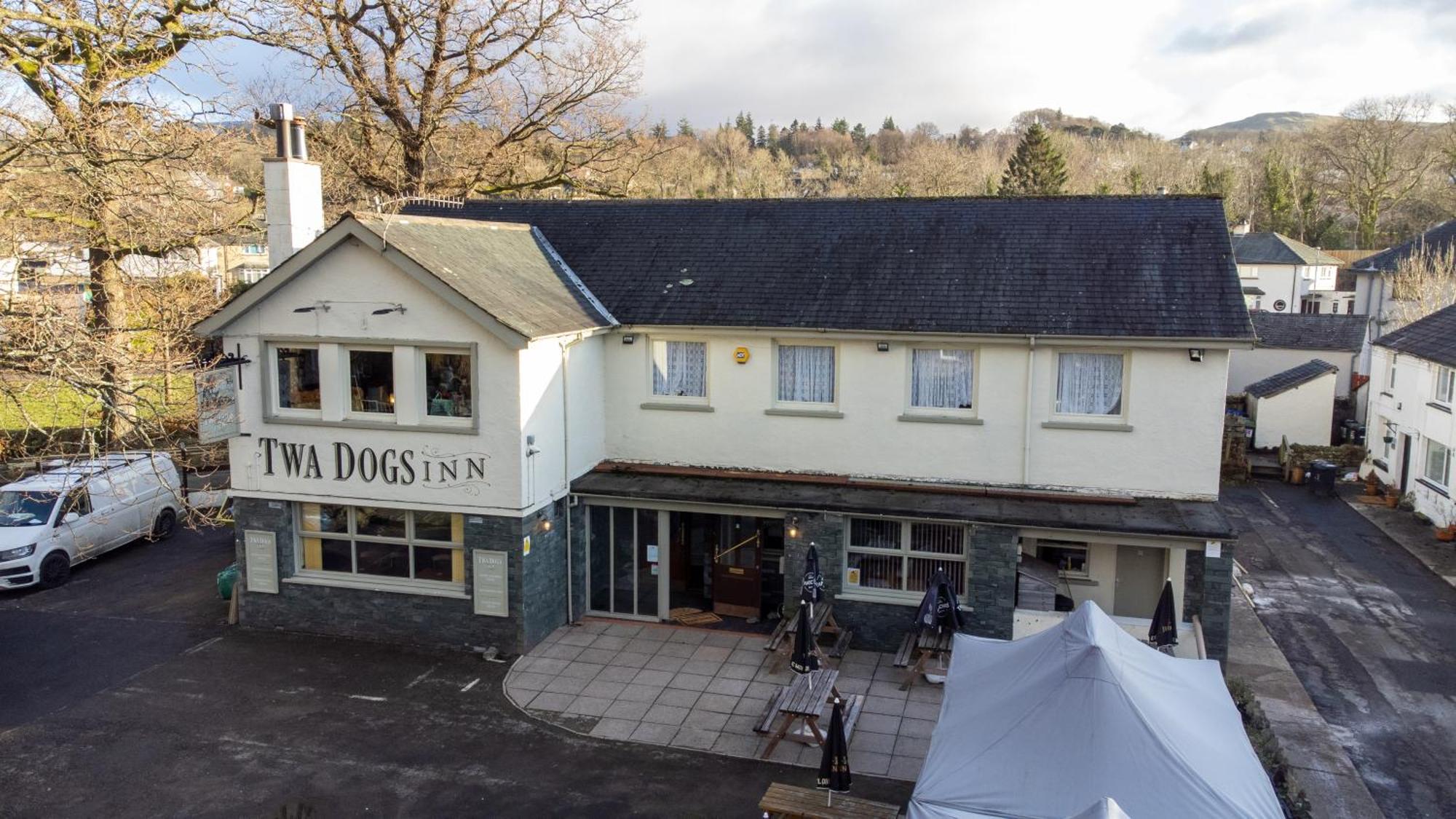 Twa Dogs Inn Keswick  Exteriör bild